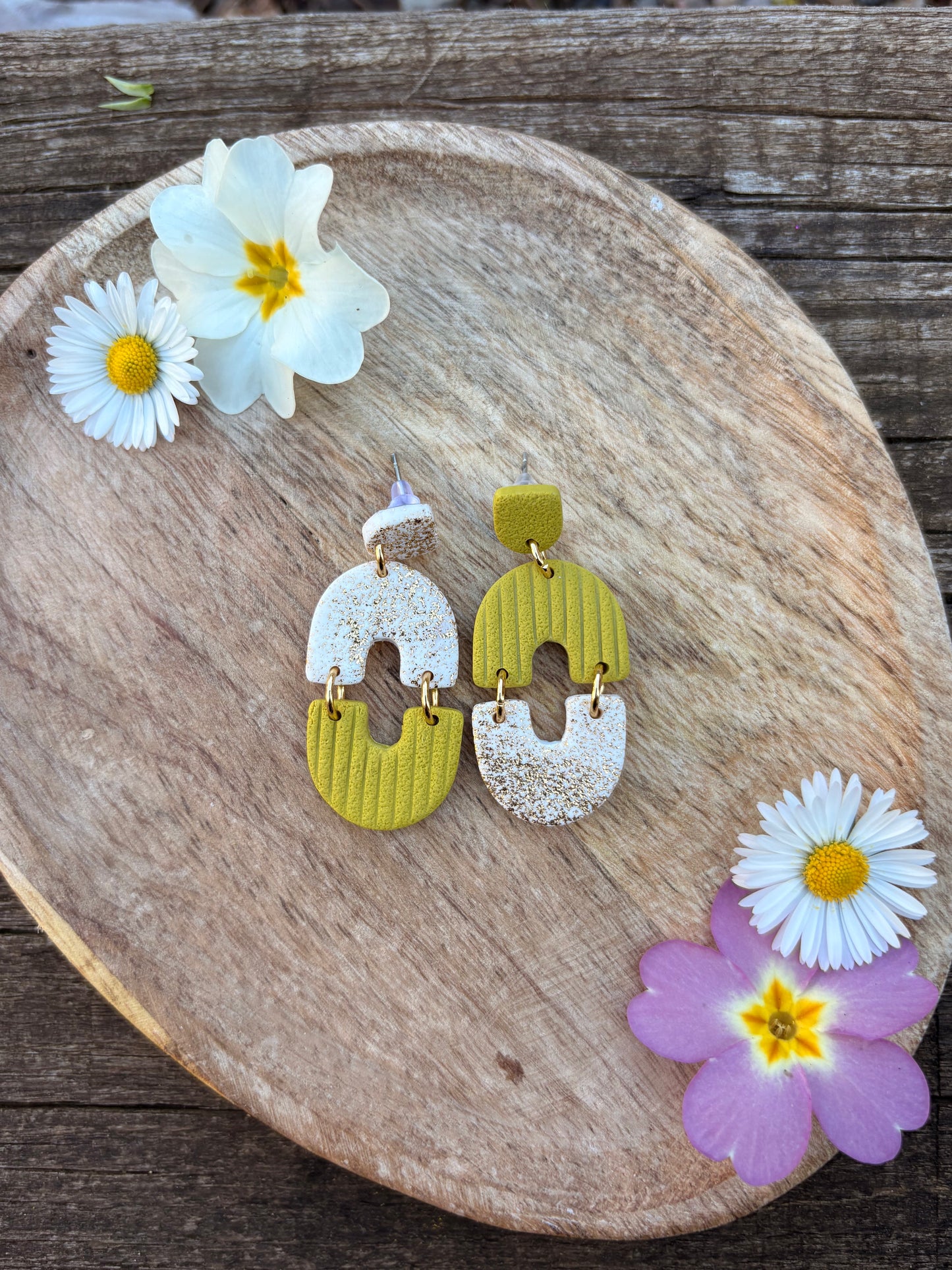 Les boucles d'oreilles Chloé