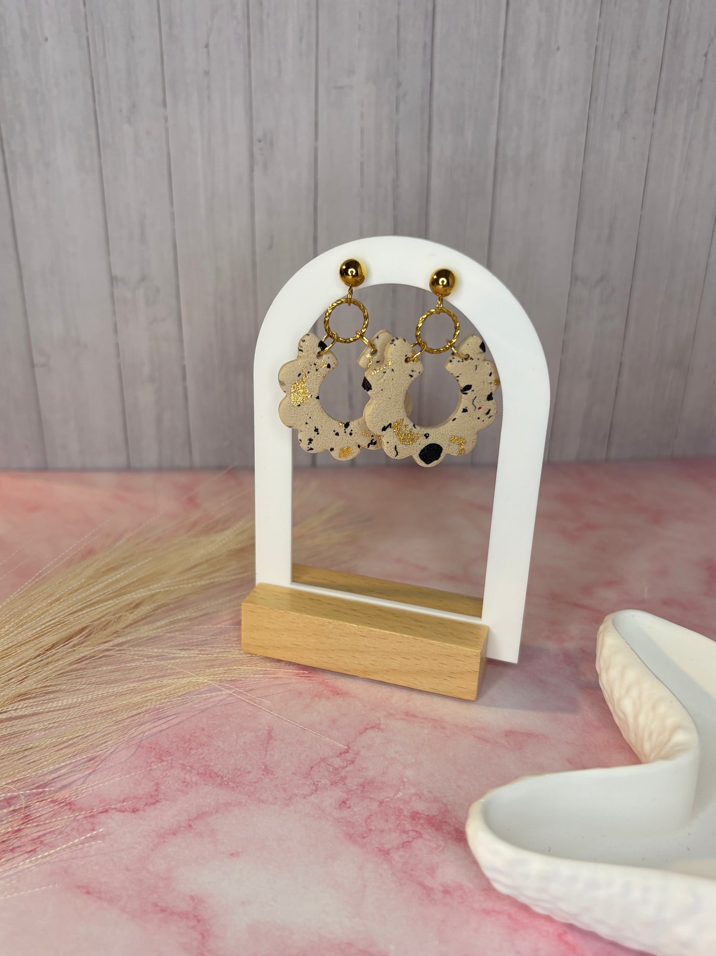 Les boucles d'oreilles Suzanne