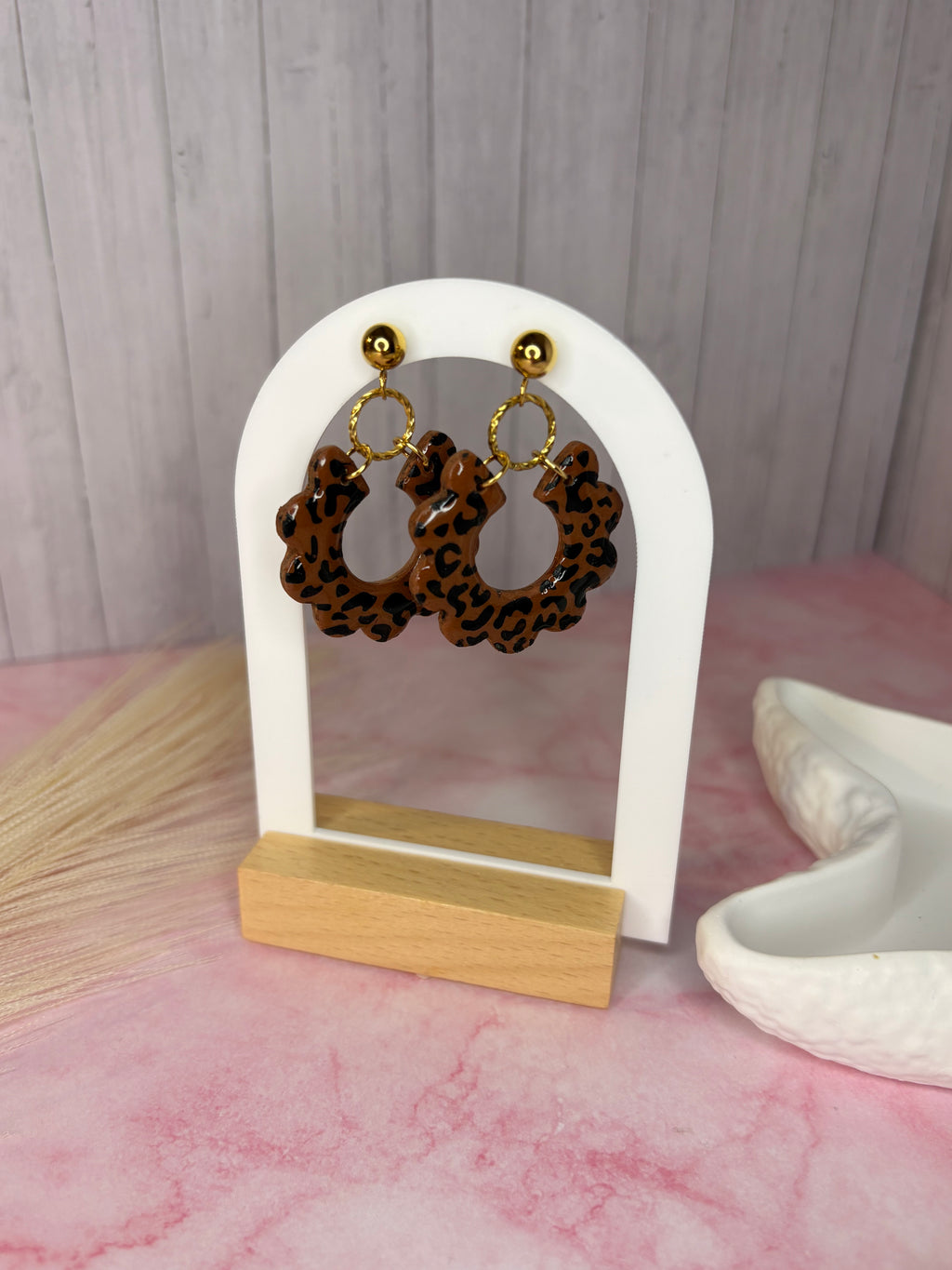 Les boucles d'oreilles Suzanne