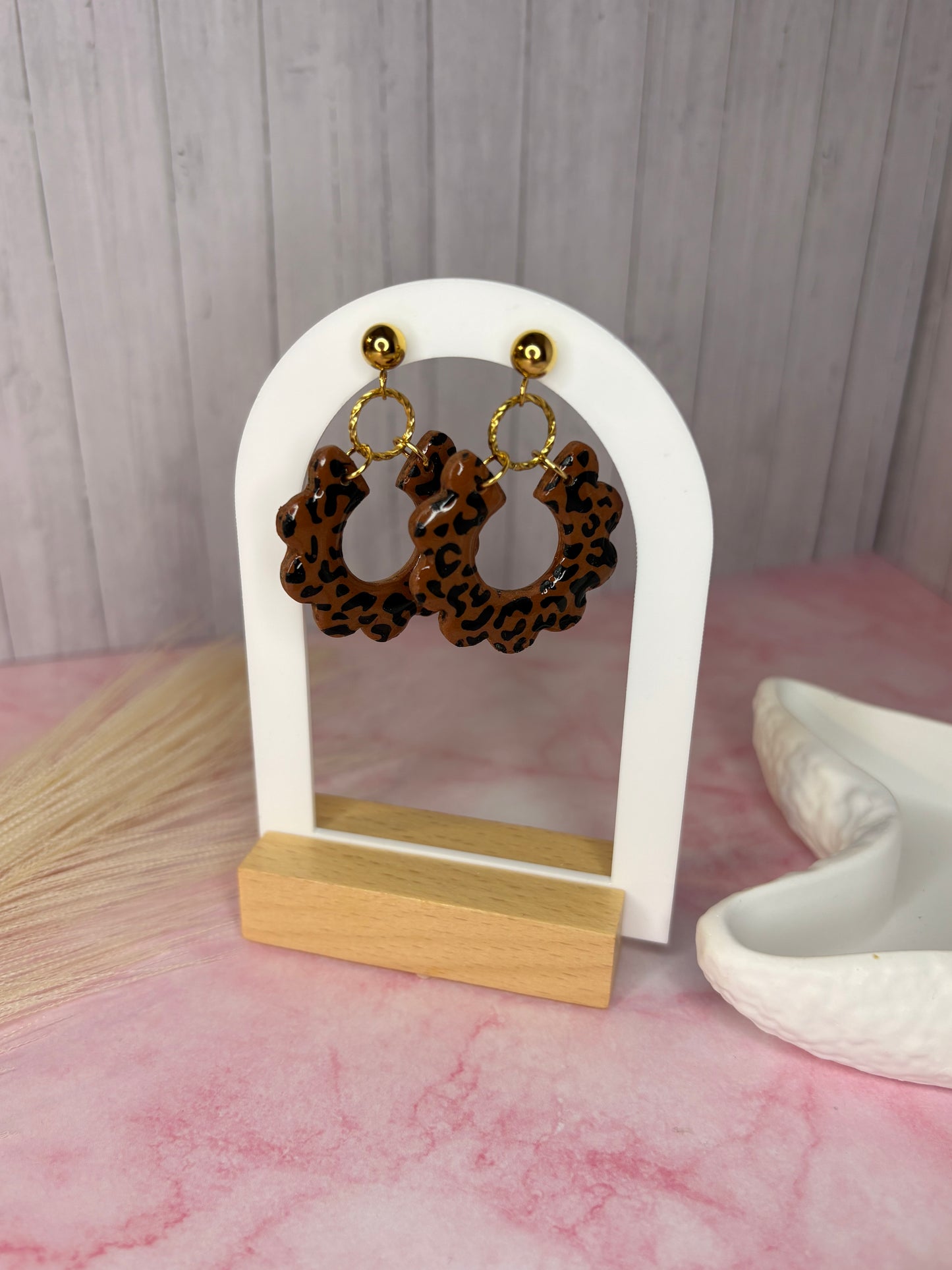 Les boucles d'oreilles Suzanne